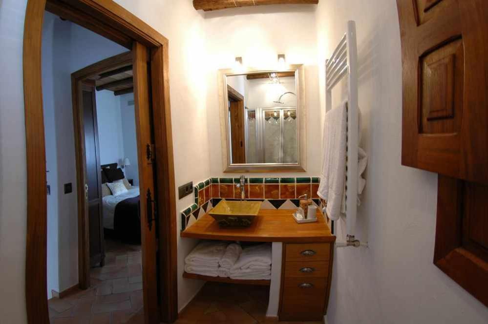 Casa Rural La Raba Country house *